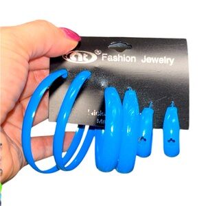 Blue Hoop Earrings Set Color 💙 NWT